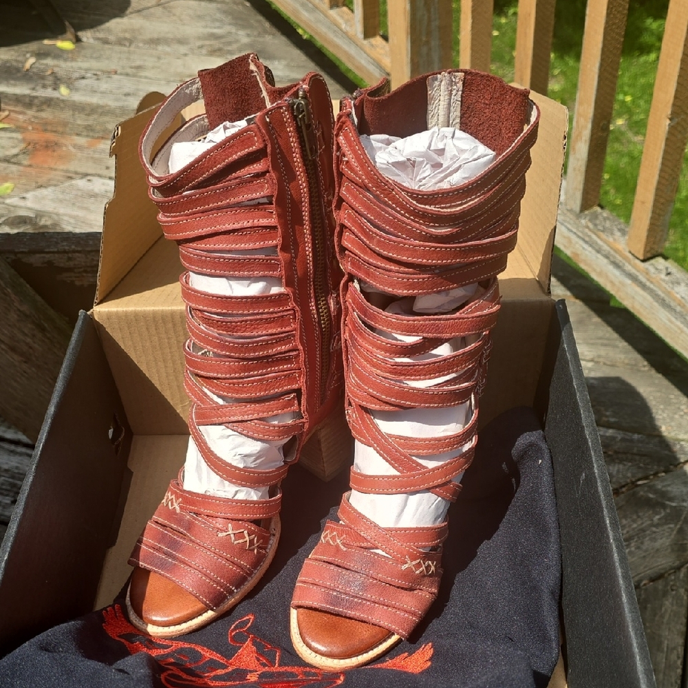 Freebird Makayla Sandals